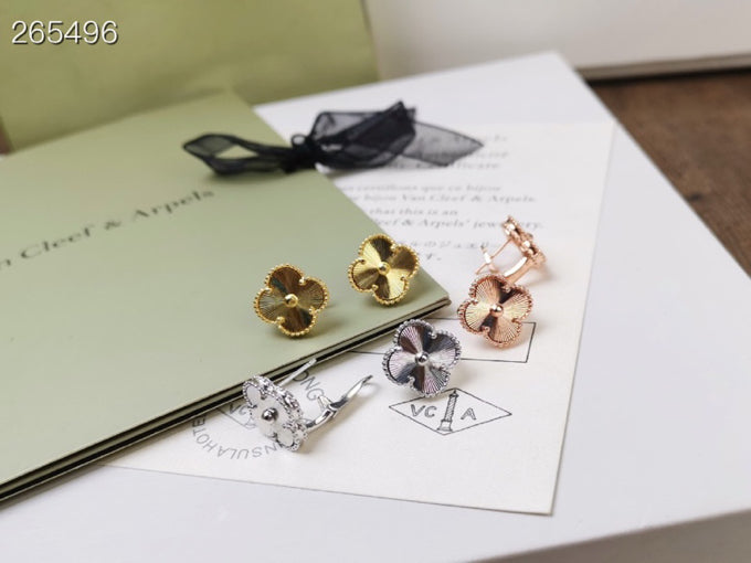 [Liorra]CLOVER MEDIUM STUD EARRINGS