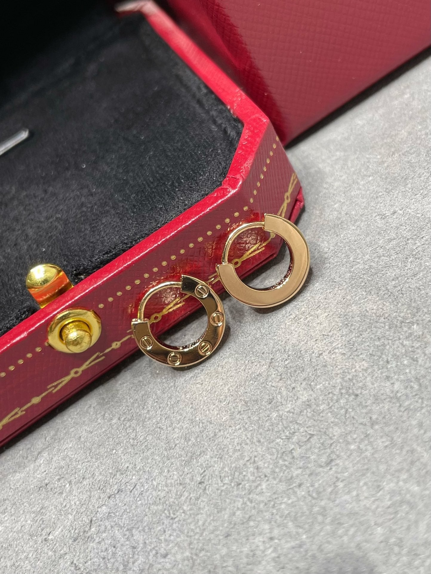 [Liorra]LOVE MINI EARRINGS