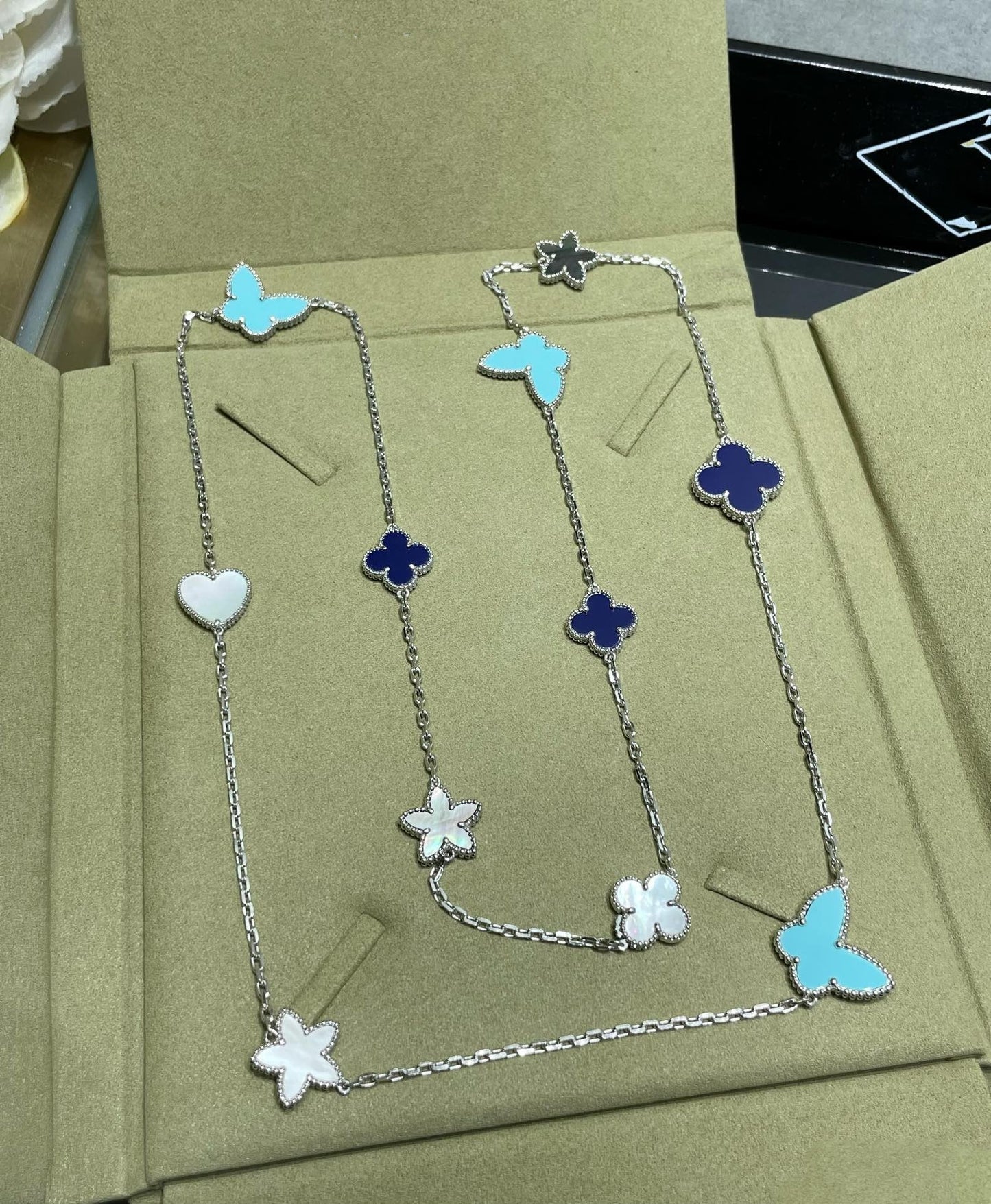 [Liorra]LUCKY CLOVER SILVER 11 MOTIF NECKLACE