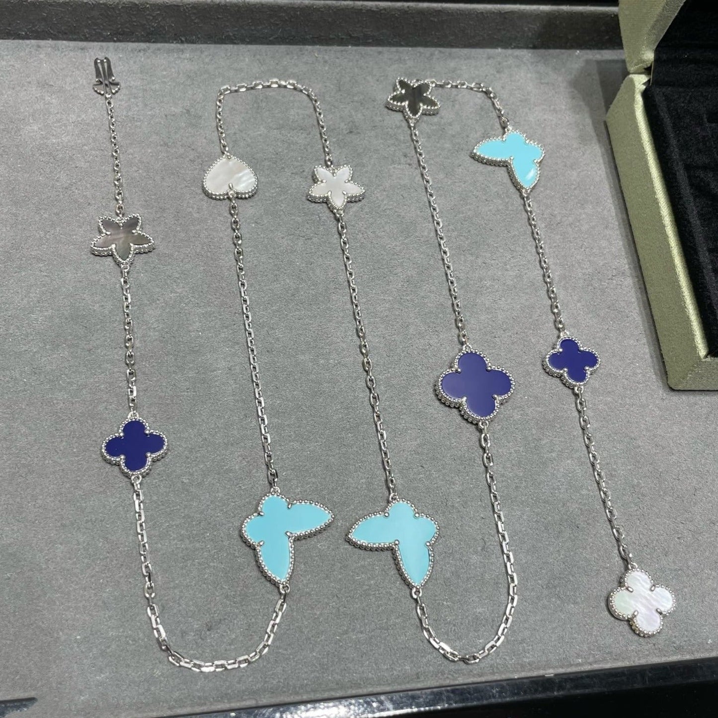 [Liorra]LUCKY CLOVER SILVER 11 MOTIF NECKLACE