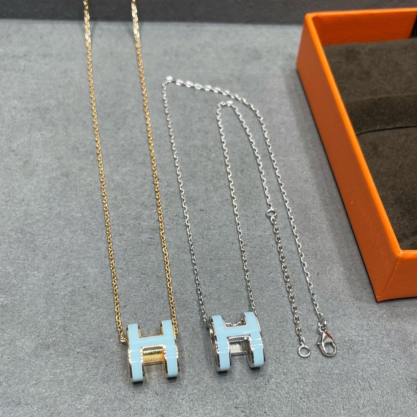 [Liorra]POP H SKY BLUE NECKLACE