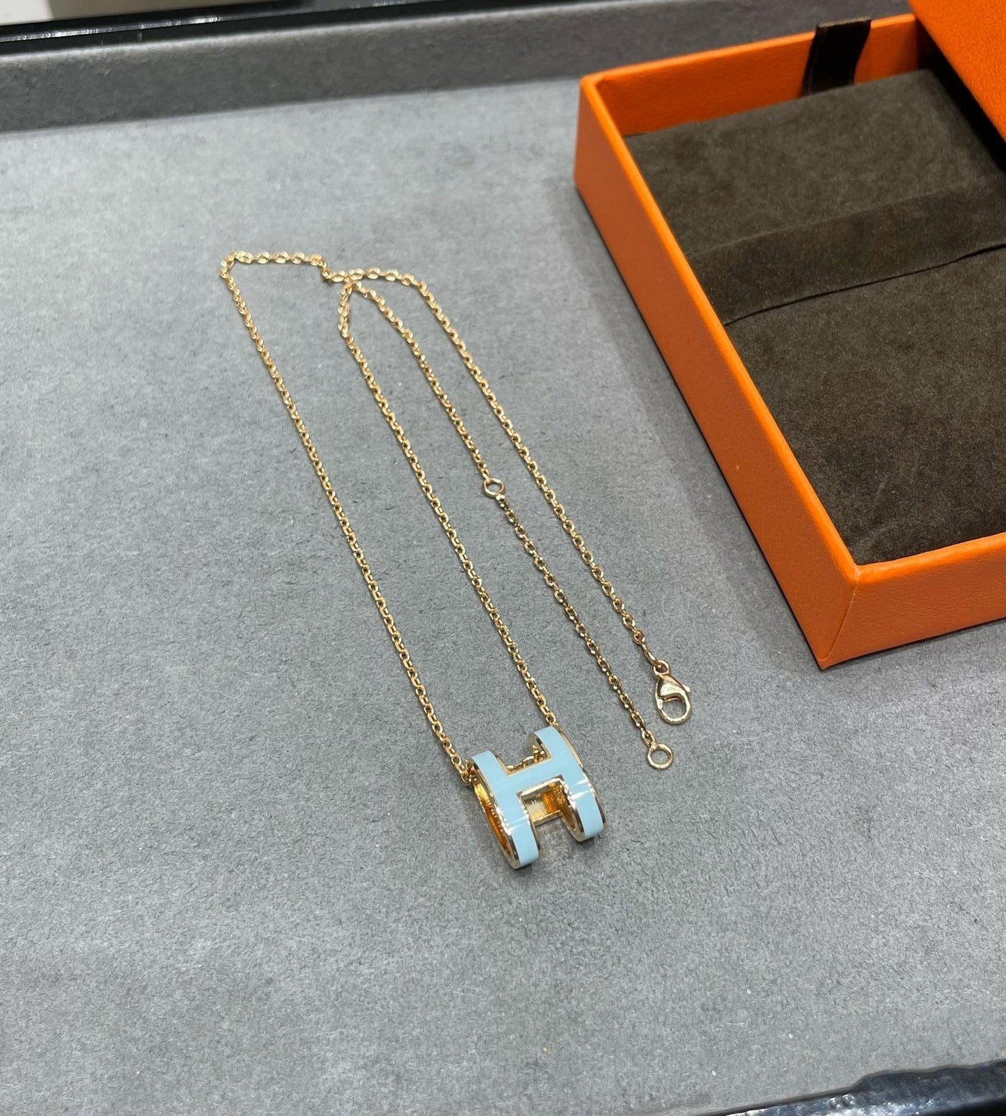 [Liorra]POP H SKY BLUE NECKLACE