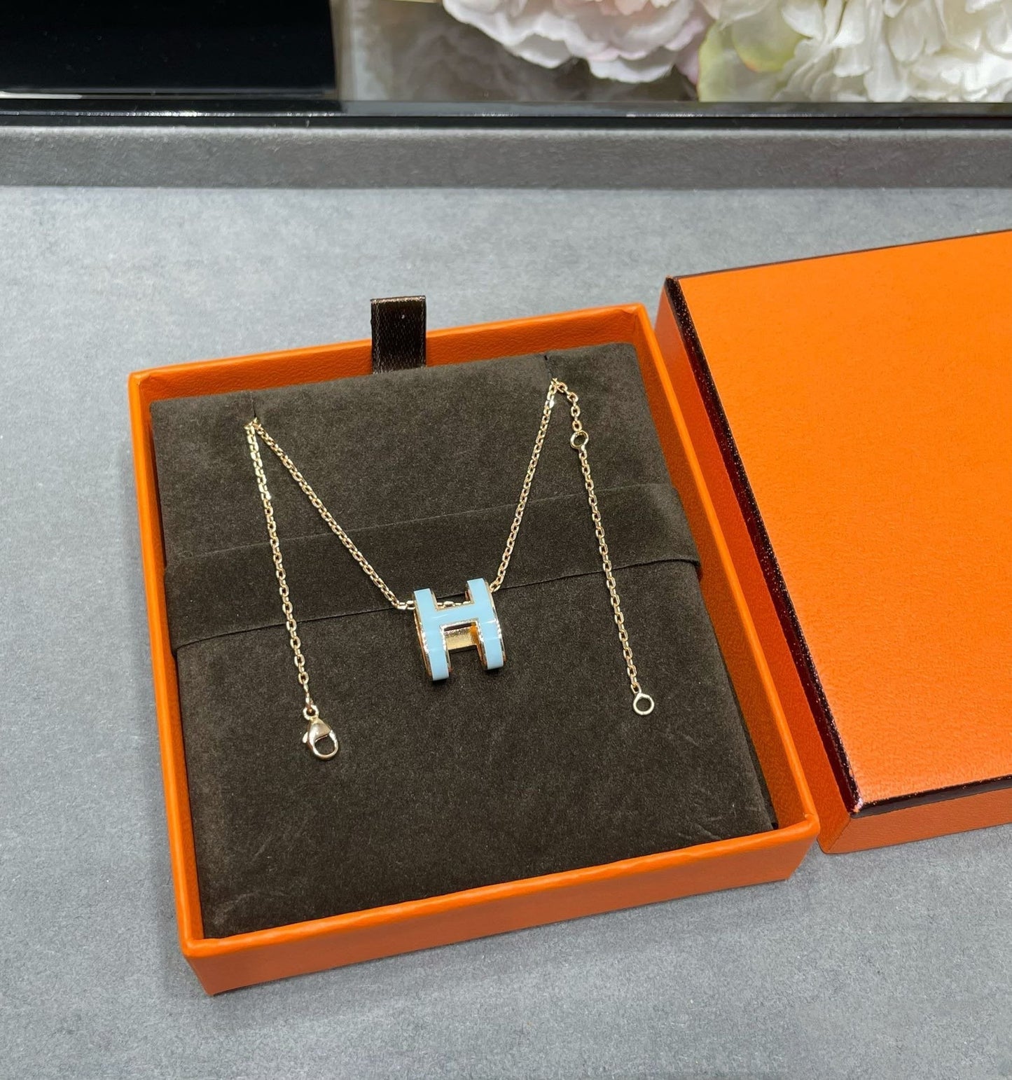 [Liorra]POP H SKY BLUE NECKLACE