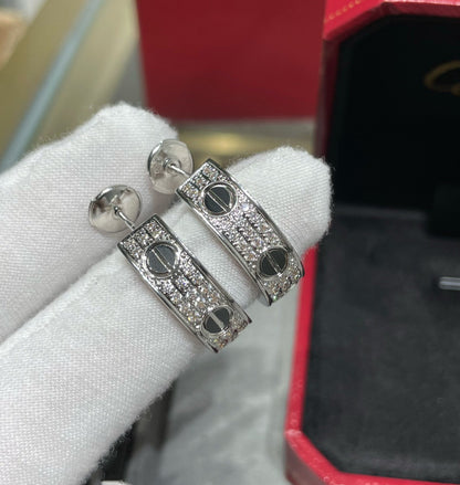 [Liorra]LOVE CERAMIC DIAMOND PAVED SILVER EARRINGS