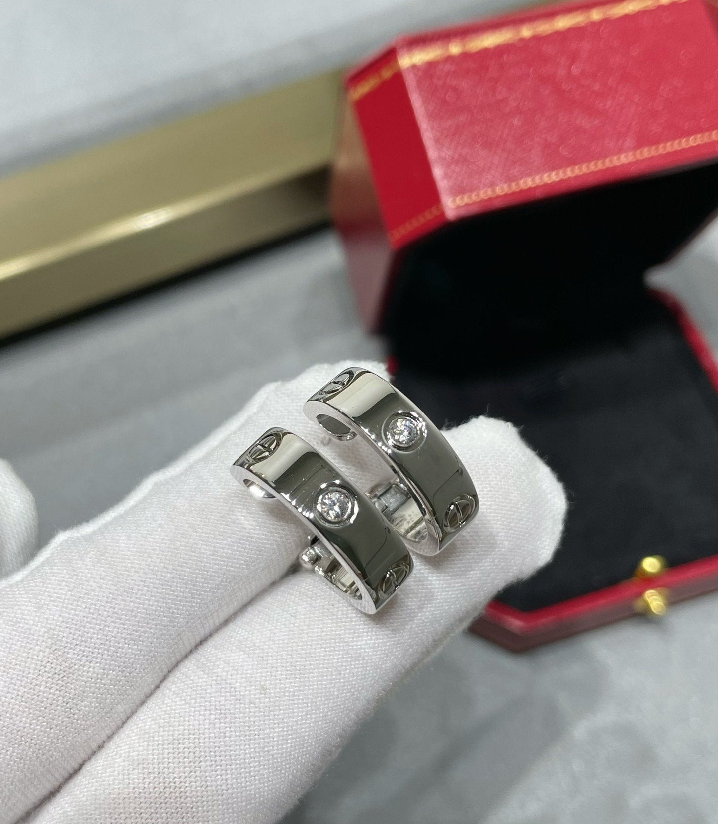 [Liorra]LOVE 5.5MM 1 DIAMOND EARRINGS