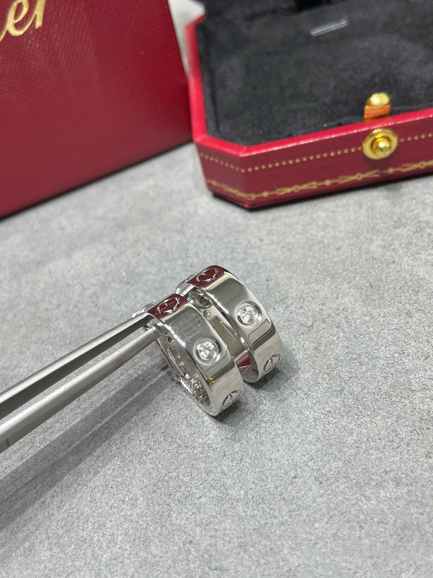[Liorra]LOVE 5.5MM 1 DIAMOND EARRINGS