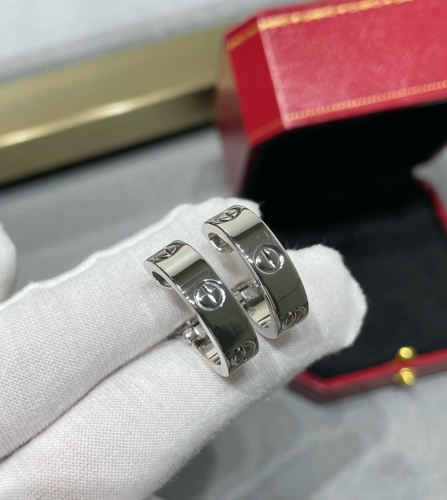 [Liorra]LOVE 5.5MM EARRINGS