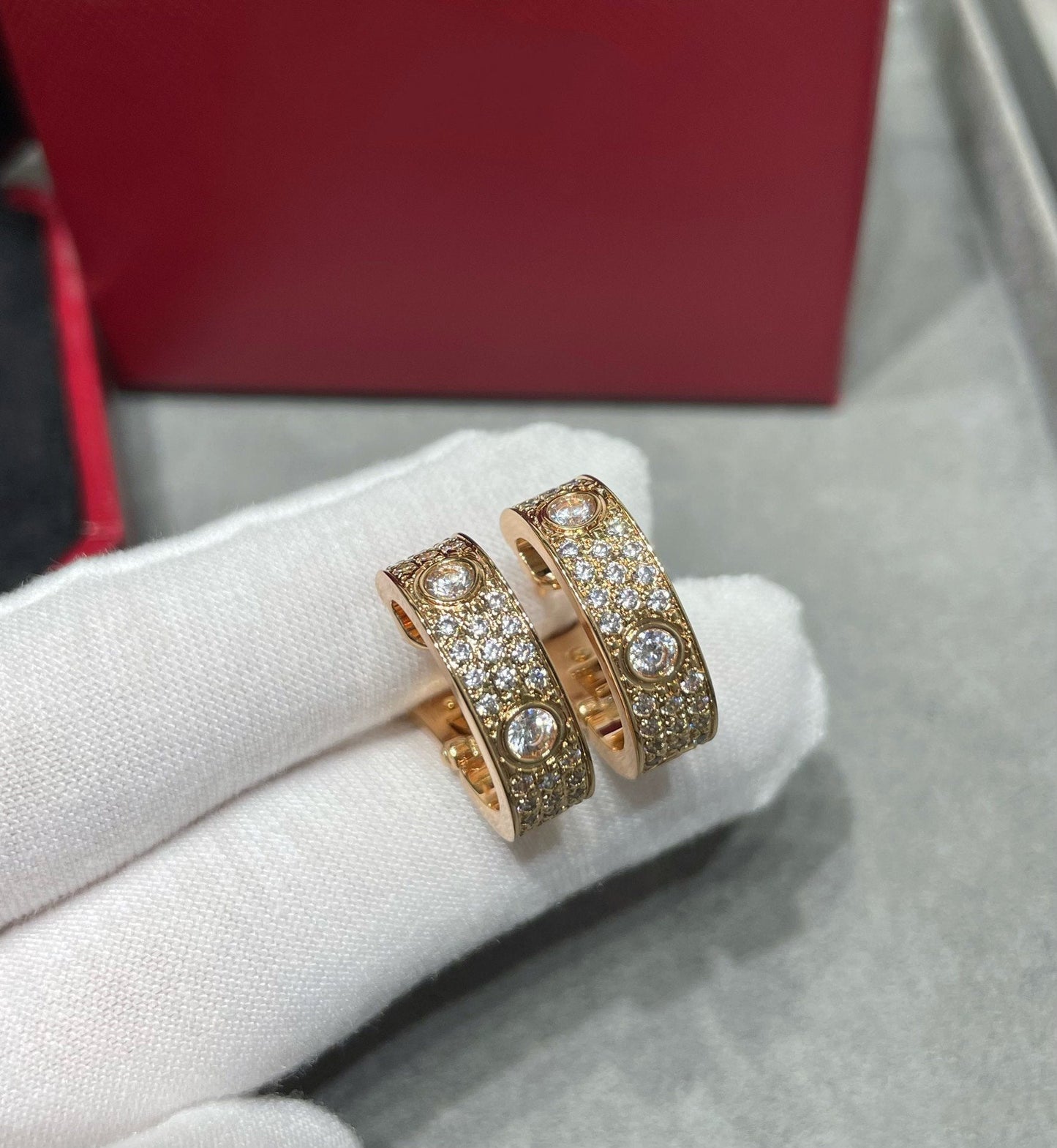 [Liorra]LOVE 5.5MM DIAMOND PAVED EARRINGS