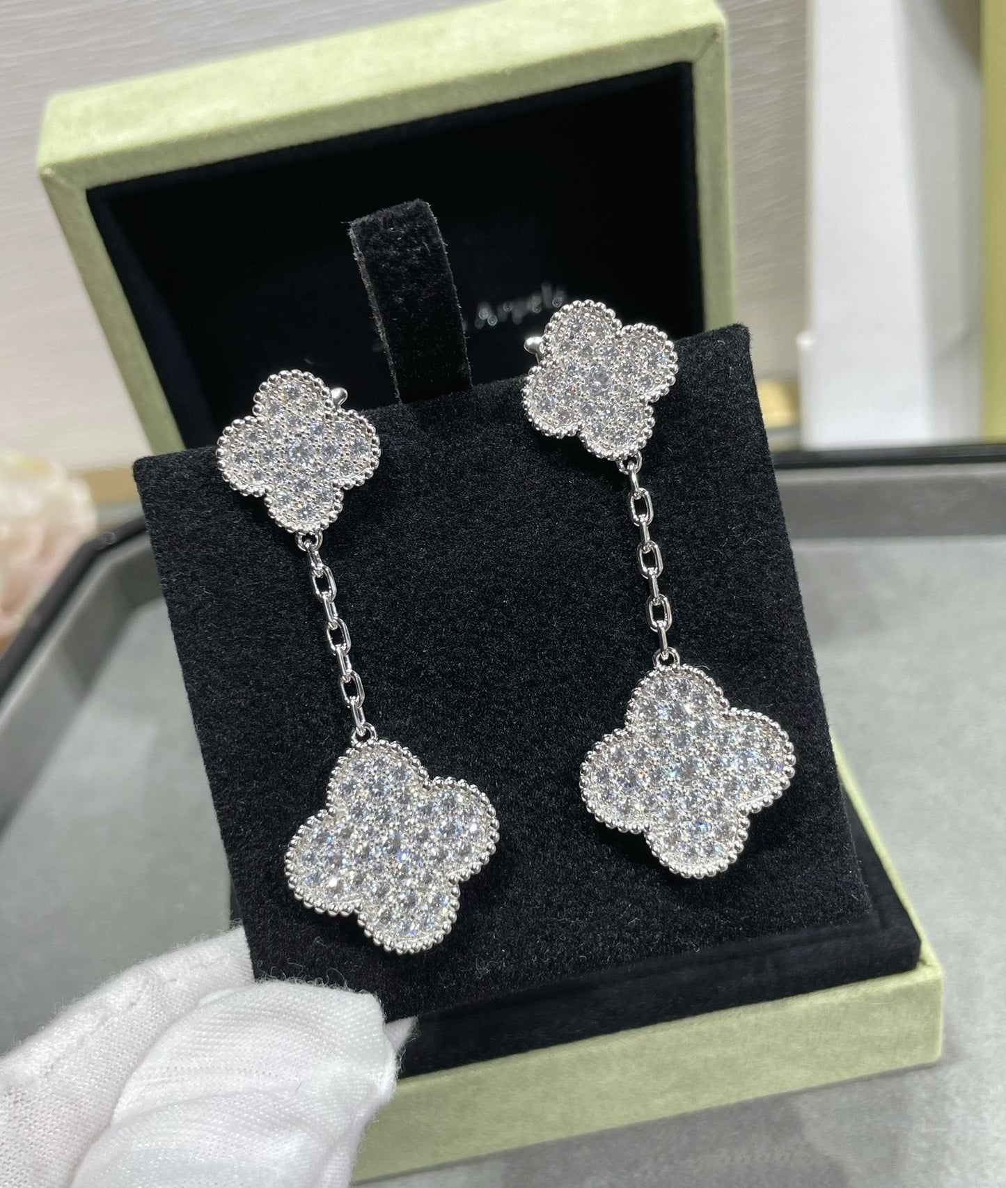 [Liorra]CLOVER 2 MOTIFS DIAMOND PAVED SILVER EARRINGS