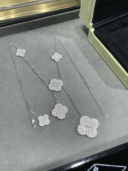 [Liorra]CLOVER 6 MOTIF DIAMOND PAVED NECKLACE