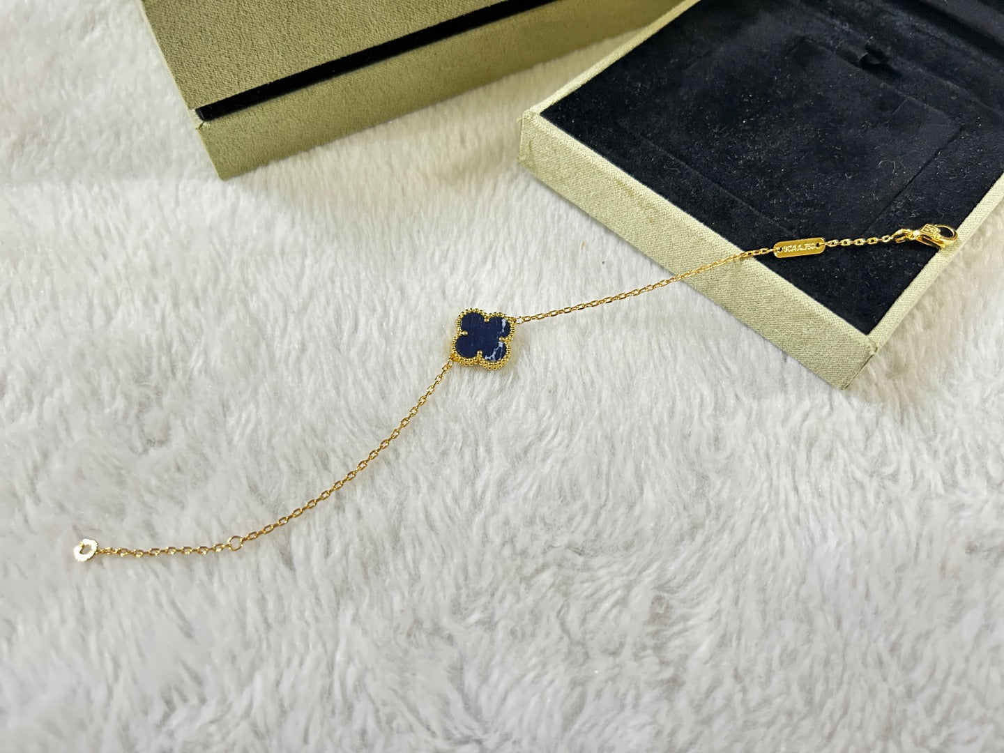 [Liorra]CLOVER 1 MOTIF PIETERSITE BRACELET