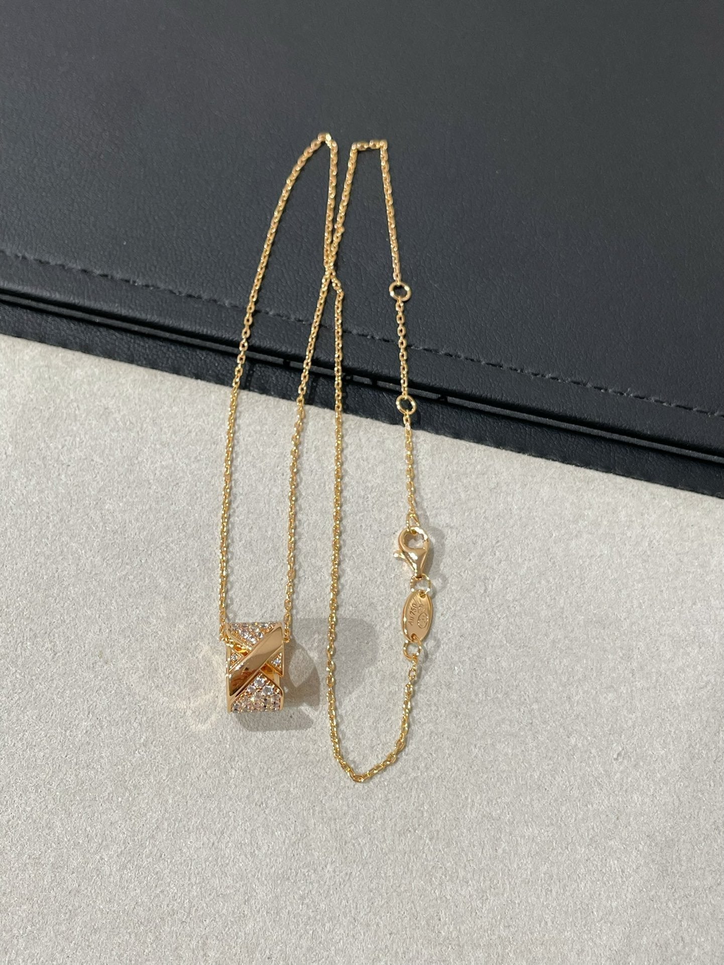 [Liorra]LIENS EVIDENCE DIAMOND PAVED NECKLACE