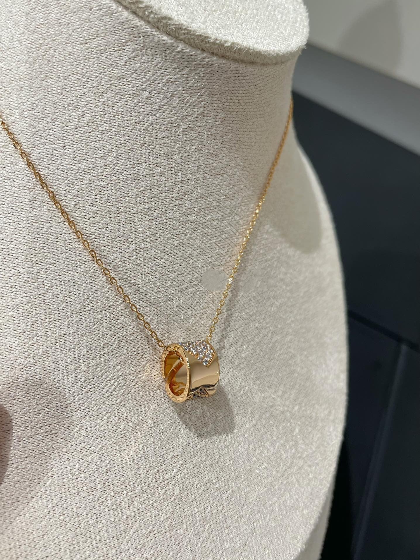 [Liorra]LIENS EVIDENCE DIAMOND PAVED NECKLACE