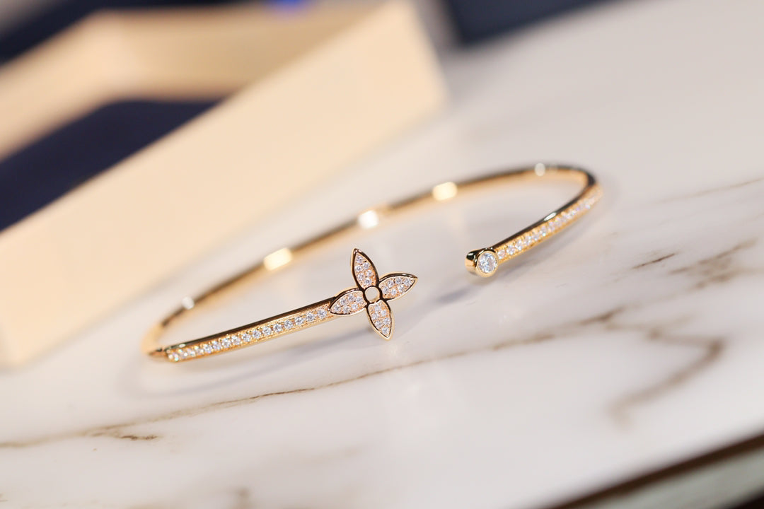 [Liorra]IDYLLE GOLD OPEN BRACELET DIAMOND PAVED