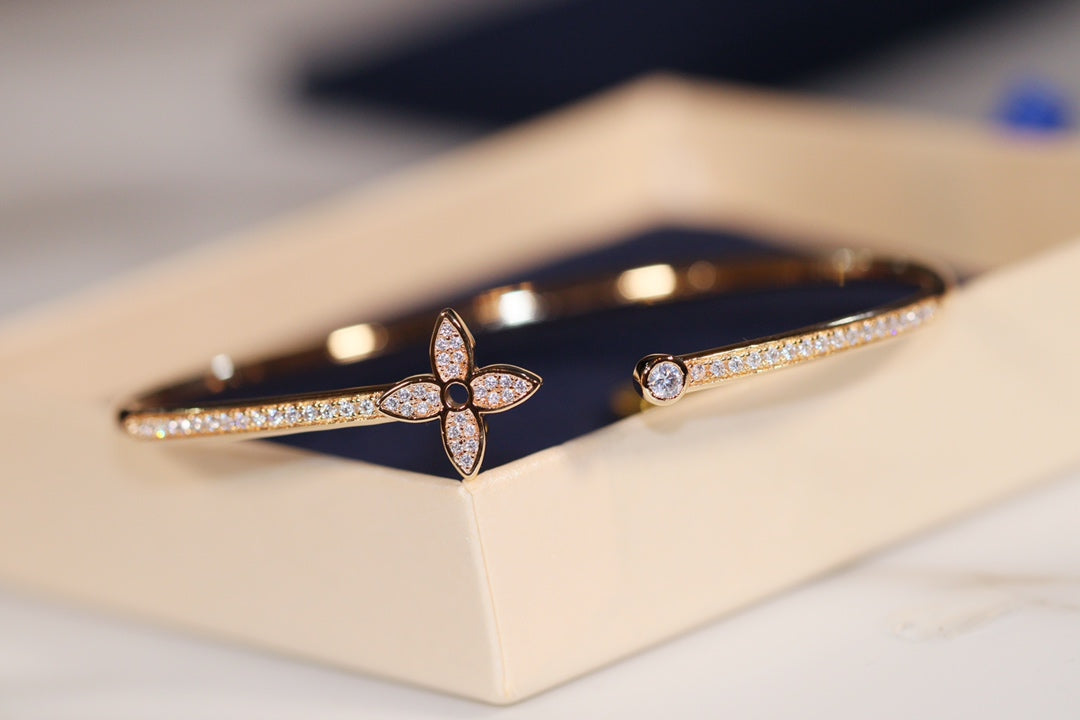 [Liorra]IDYLLE GOLD OPEN BRACELET DIAMOND PAVED