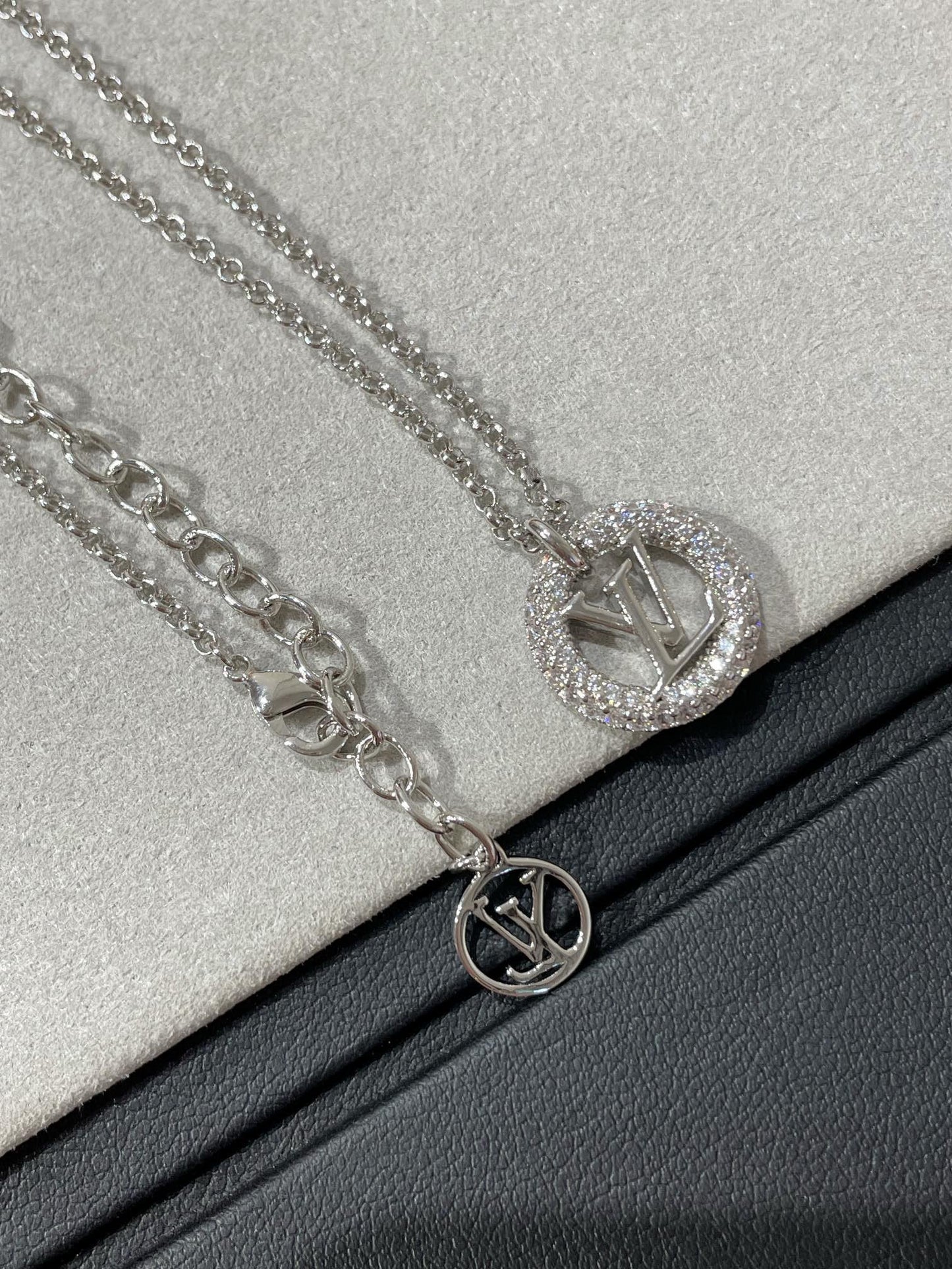 [Liorra]BY NIGHT DIAMOND PAVED NECKLACE