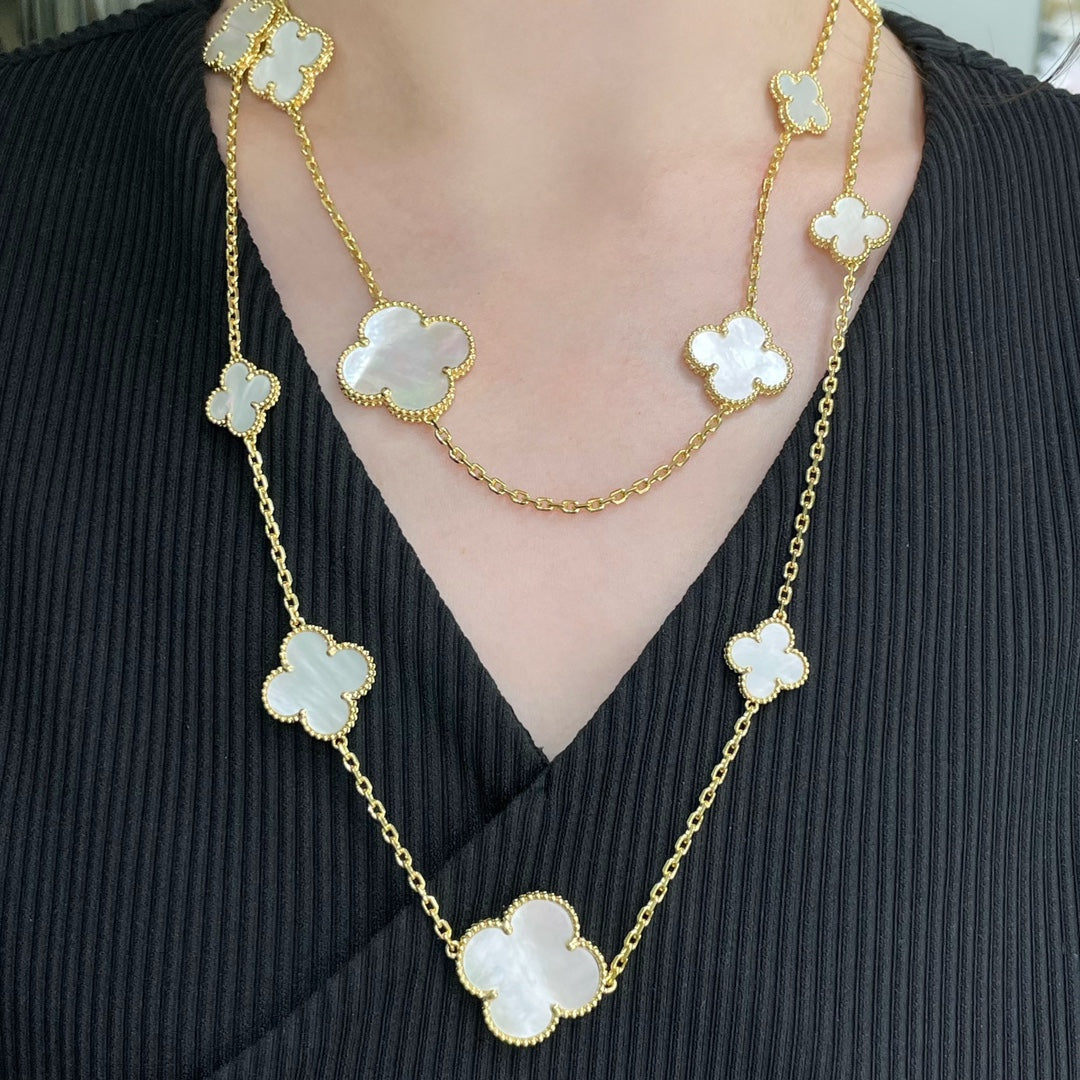[Liorra]CLOVER 16 MOTIF WHITE MOP GOLD NECKLACE