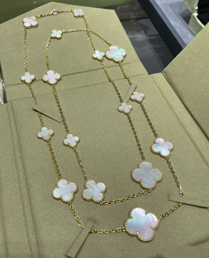 [Liorra]CLOVER 16 MOTIF WHITE MOP GOLD NECKLACE
