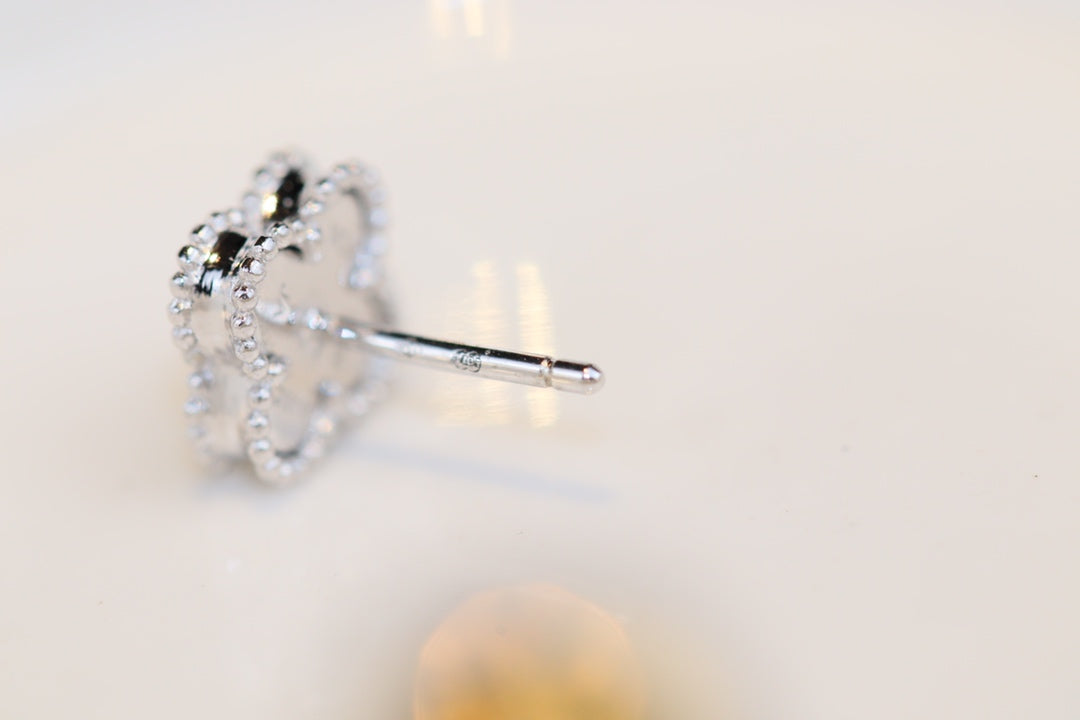 [Liorra]CLOVER MINI TURQUOISE SILVER STUD EARRINGS