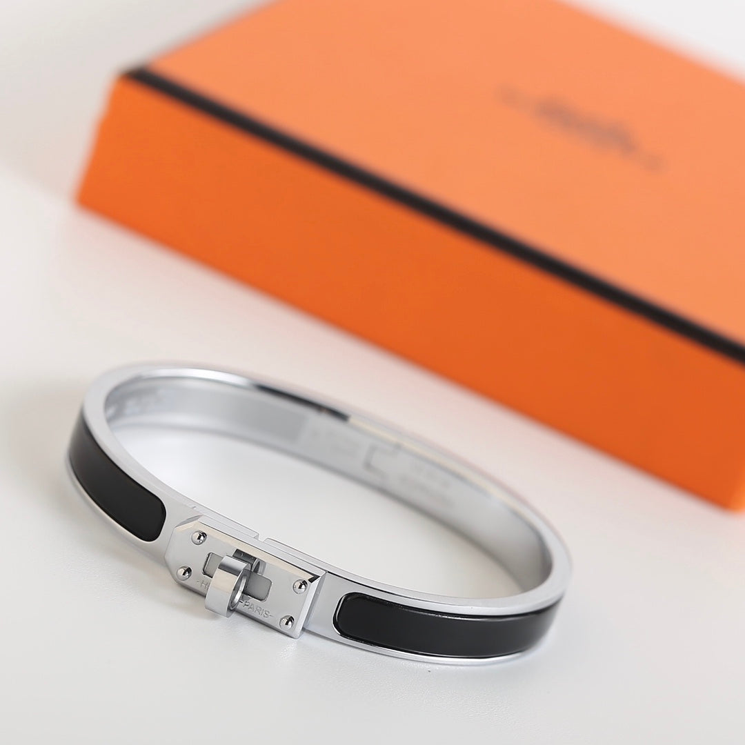 [Liorra]HM KELLY BLACK BRACELET