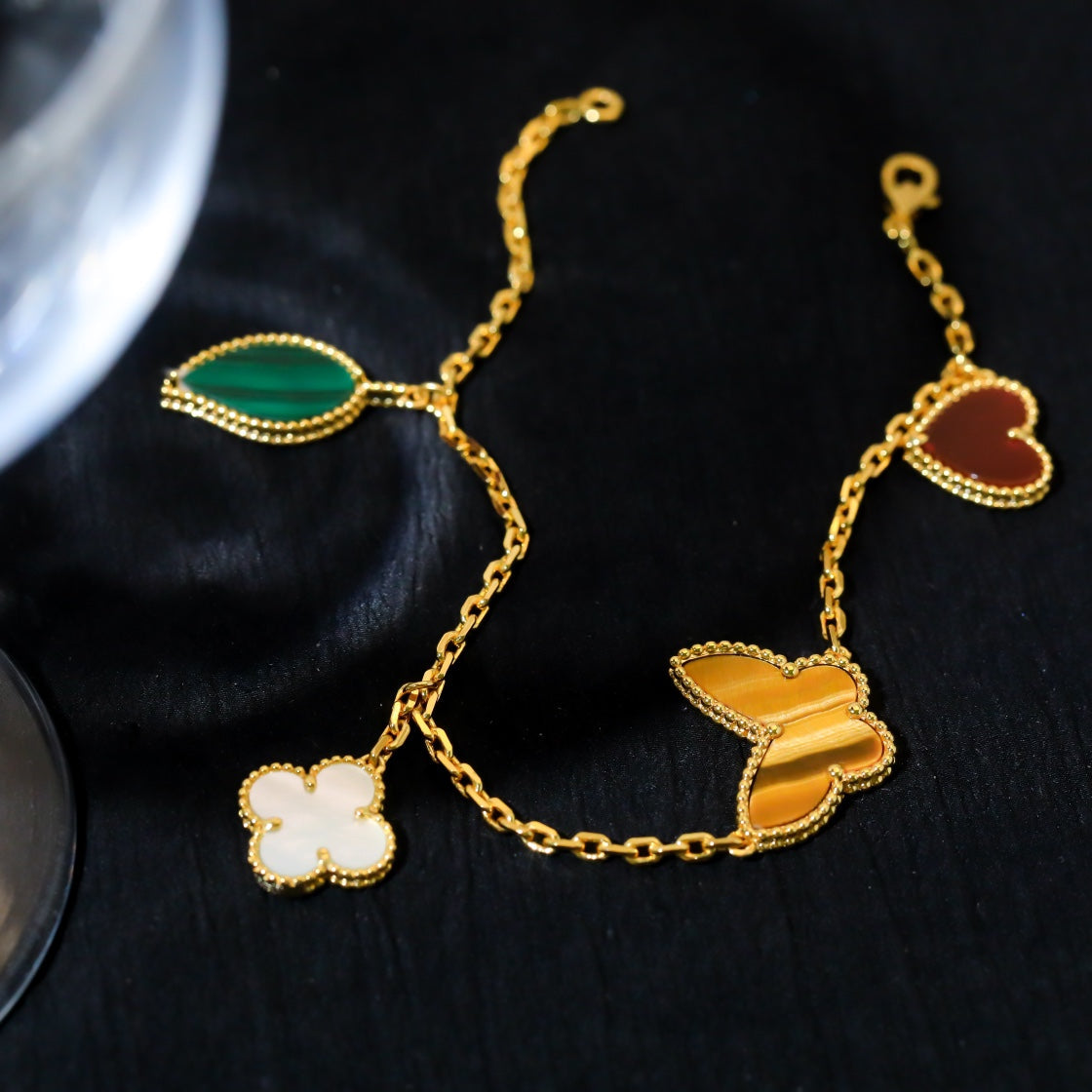 [Liorra]LUCKY SPRING 5 MOTIF GOLD BRACELET