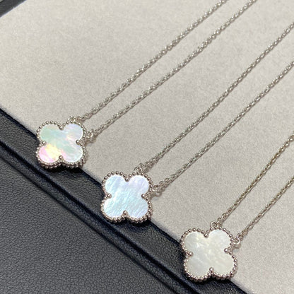 [Liorra]CLOVER MEDIUM SILVER WHITE MOP NECKLACE