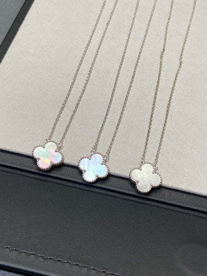 [Liorra]CLOVER MEDIUM SILVER WHITE MOP NECKLACE