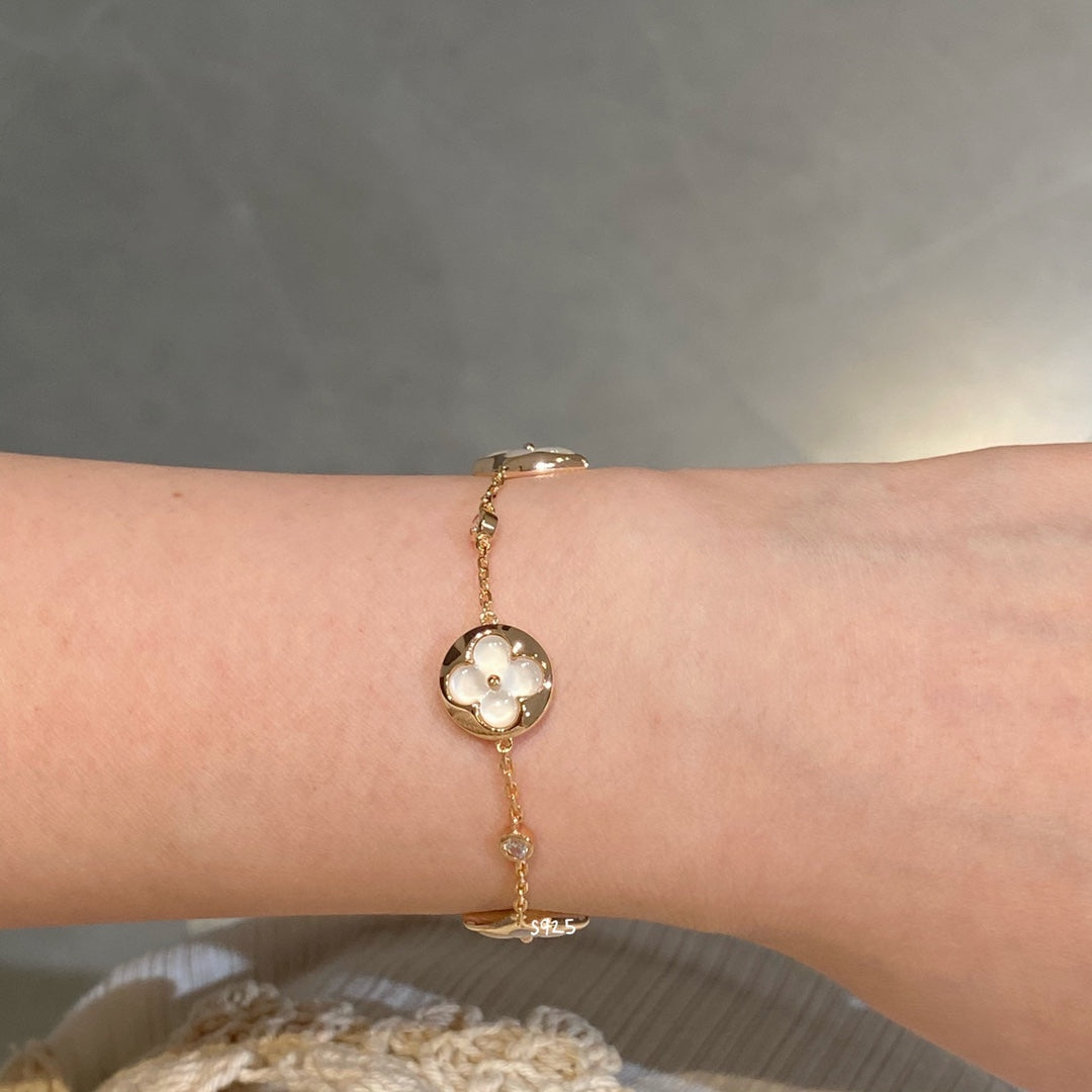 [Liorra]STAR AND SUN 4 MOTIF WHITE MOP PINK GOLD BRACELET