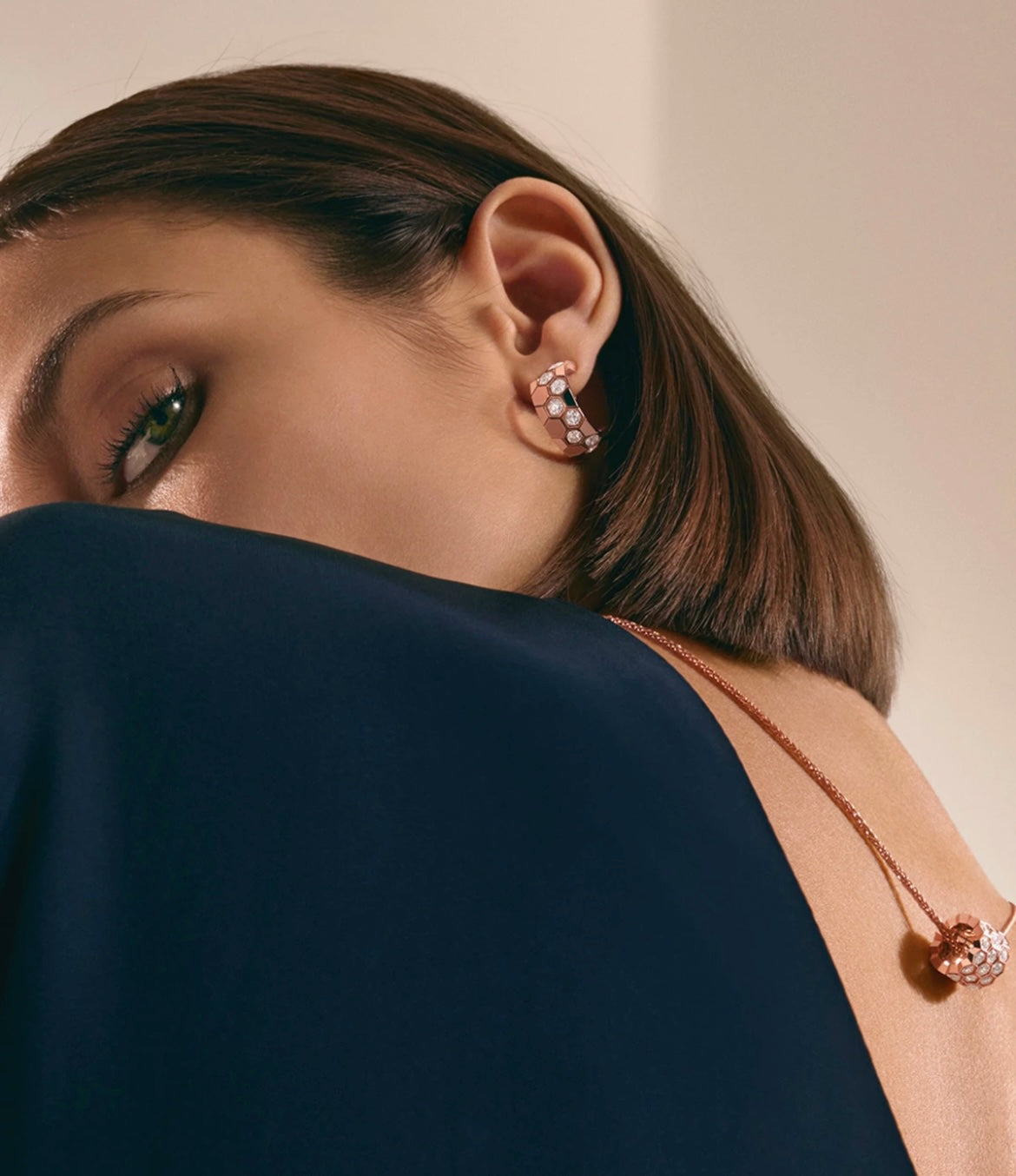 [Liorra]BEE LOVE DIAMOND HOOP EARRINGS