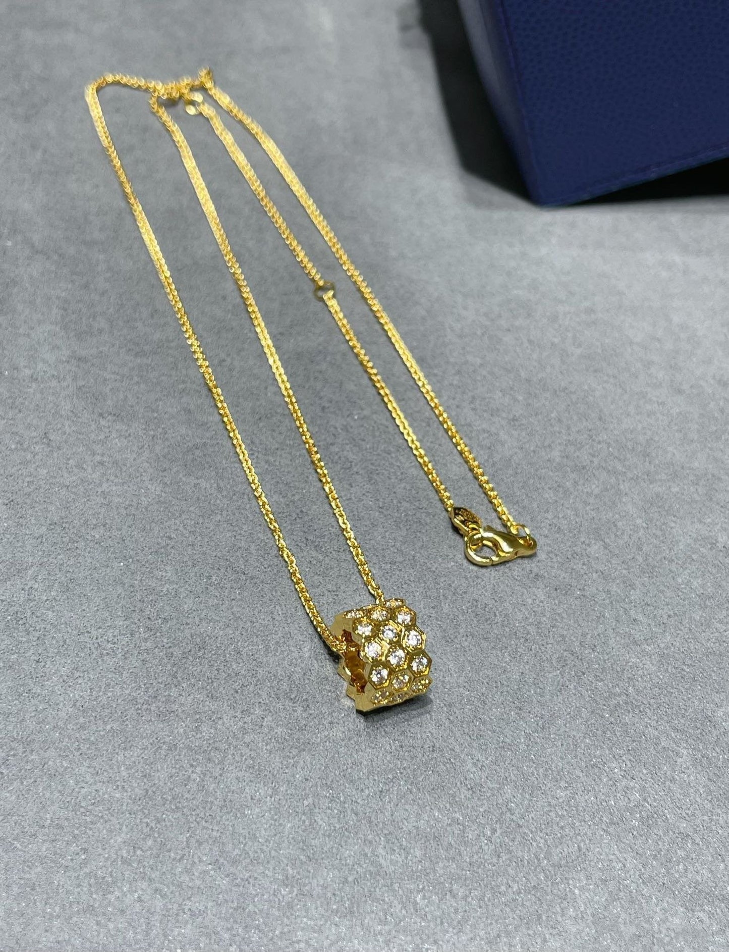 [Liorra]BEE LOVE DIAMOND PAVED 3 ROW NECKLACE