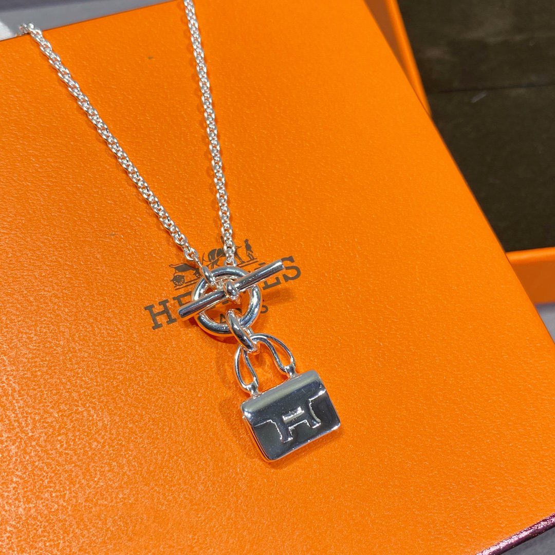 [Liorra]CONSTANCE PEDANT SILVER NECKLACE