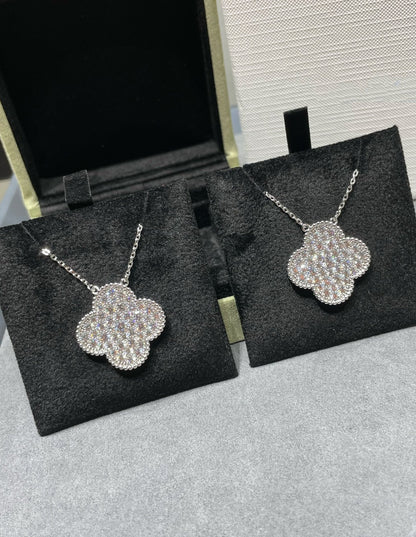[Liorra]CLOVER 25MM LARGE PENDANT DIAMOND PAVED SILVER NECKLACE