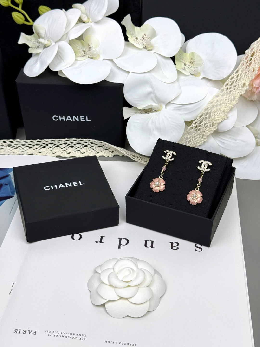 [Liorra]26C Pink Camellia Enamel Pendant with Double C Earrings