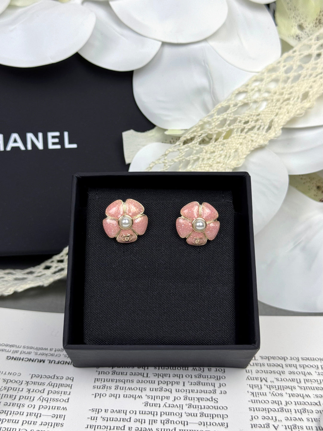 [Liorra]26C Pink Camellia Pearl Enamel Stud Earrings