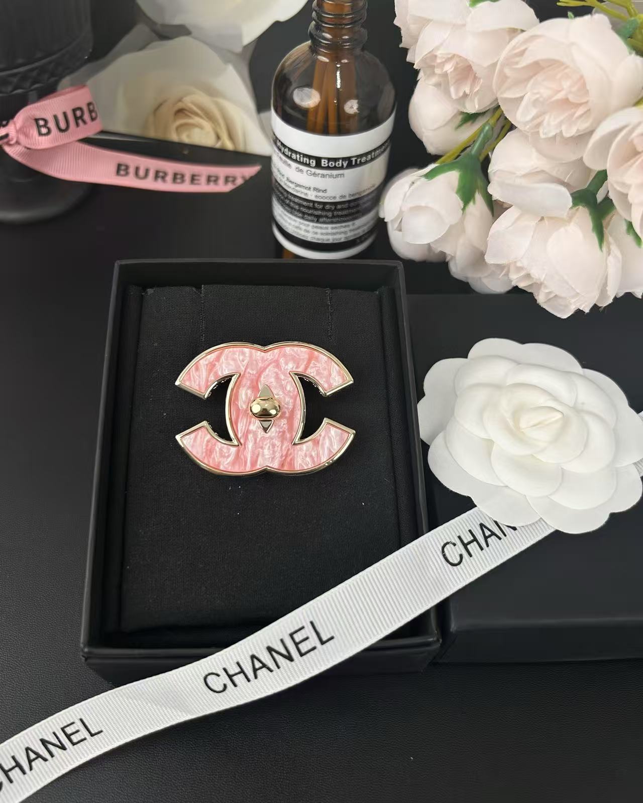[Liorra]Pink Resin Classic Brooch 5cm