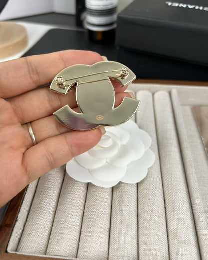 [Liorra]Pink Resin Classic Brooch 5cm
