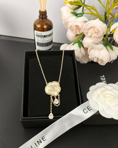 [Liorra]Cloud Pearl Mother-of-Pearl Diamond Chain Pendant Necklace
