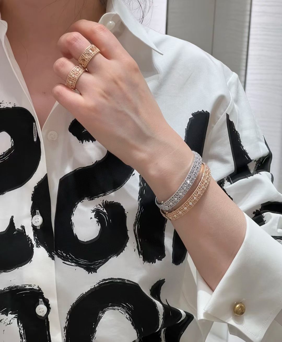 [?Liorra]2026 WOVEN-PATTERN BRACELET SET WITH FULL DIAMOND INLAY THREE-COLORS