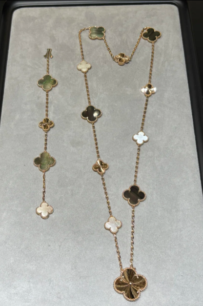 [Liorra]DETACHABLE CLOVER 15(11+4) FLOWER SILVER NECKLACE SET