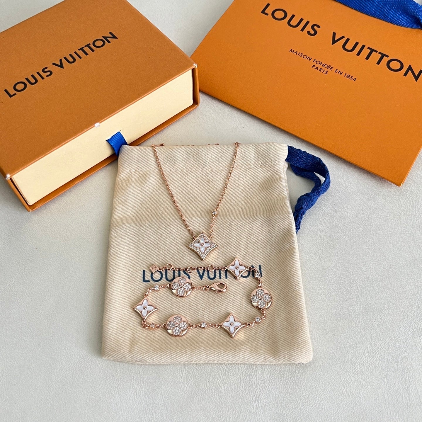 [Liorra]ROSE GOLD DIAMOND NECKLACE