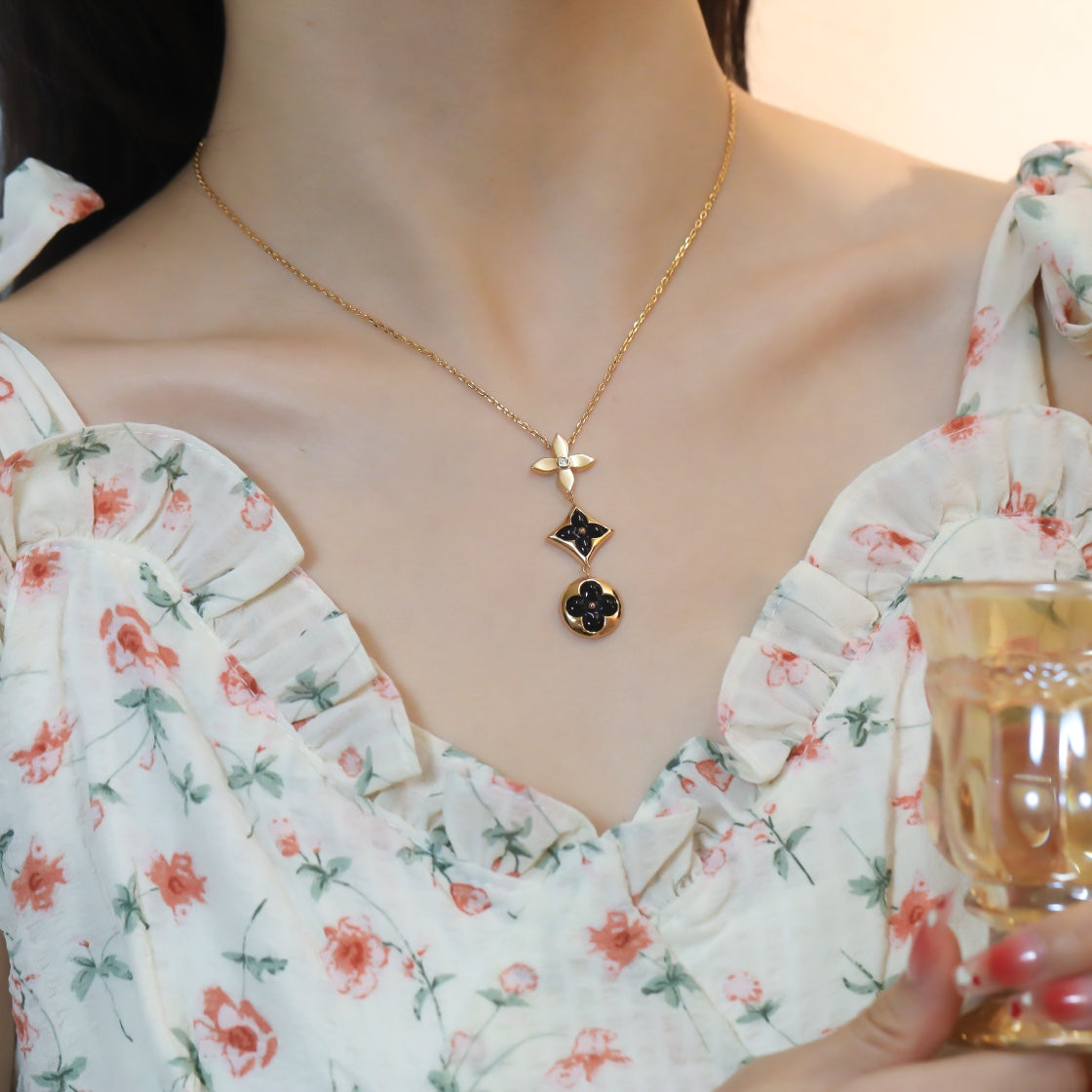 [Liorra]STAR AND SUN ONYX PINK GOLD NECKLACE