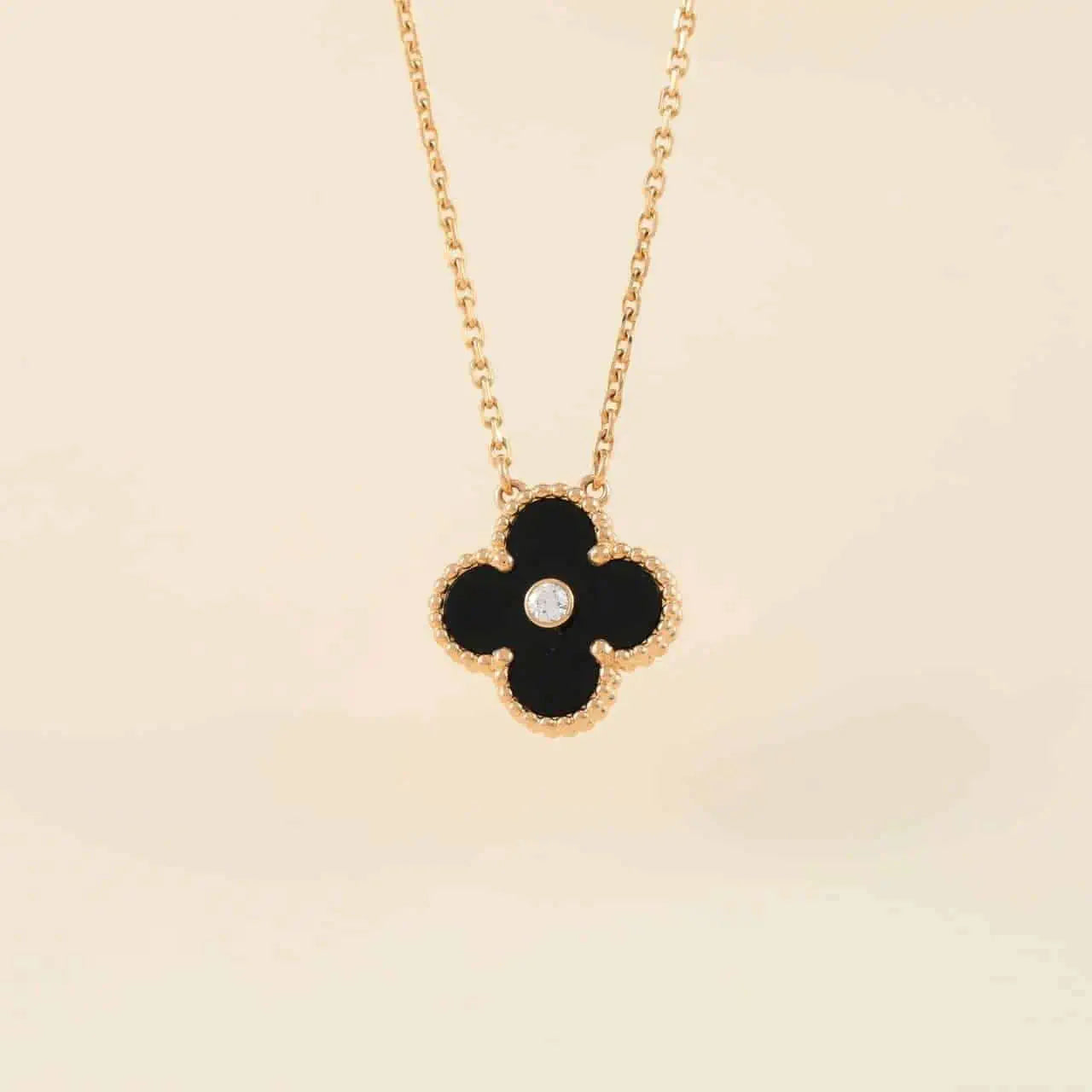 [Liorra]CLOVER 15MM DIAMOND ONYX NECKLACE