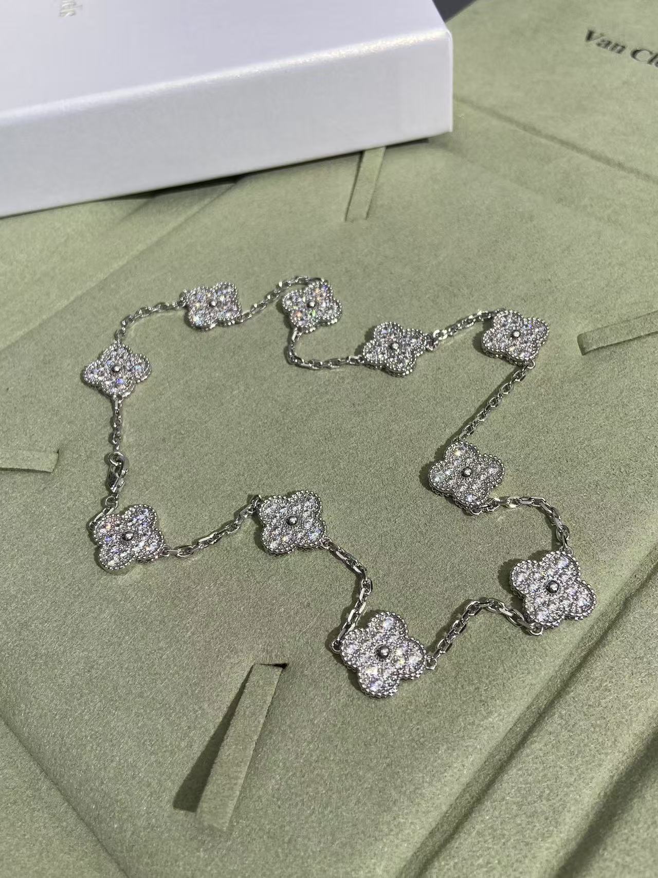 [Liorra Jewelry]CLOVER 10 MOTIFS  FULL DIAMOND NECKLACE