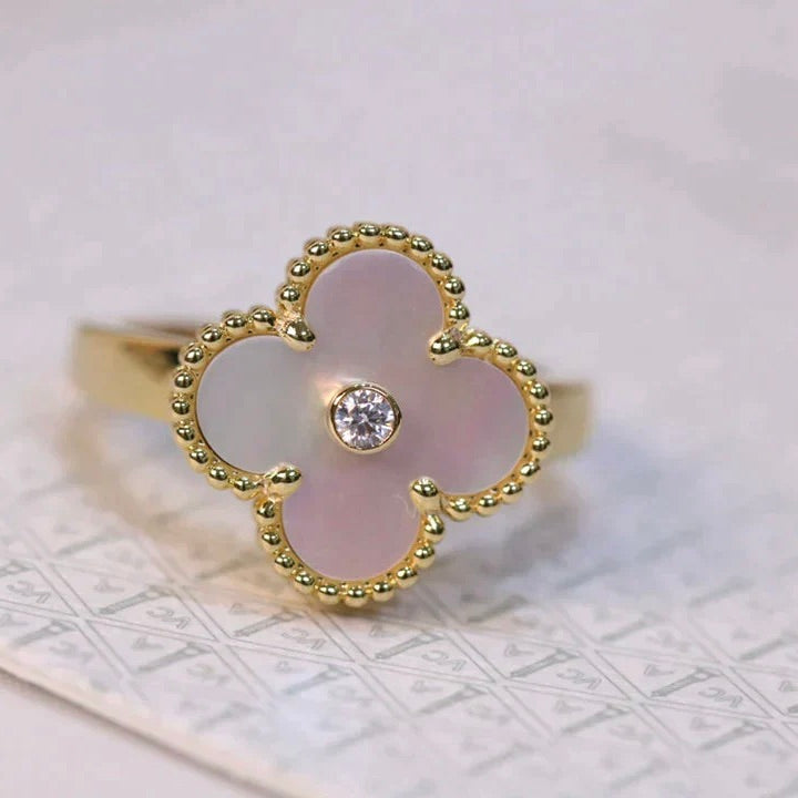[Liorra]CLOVER PINK MOP RING GOLD DIAMOND