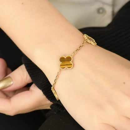 [Liorra] CLOVER 5 MOTIFS TIGER EYE BRACELET COLLECTION