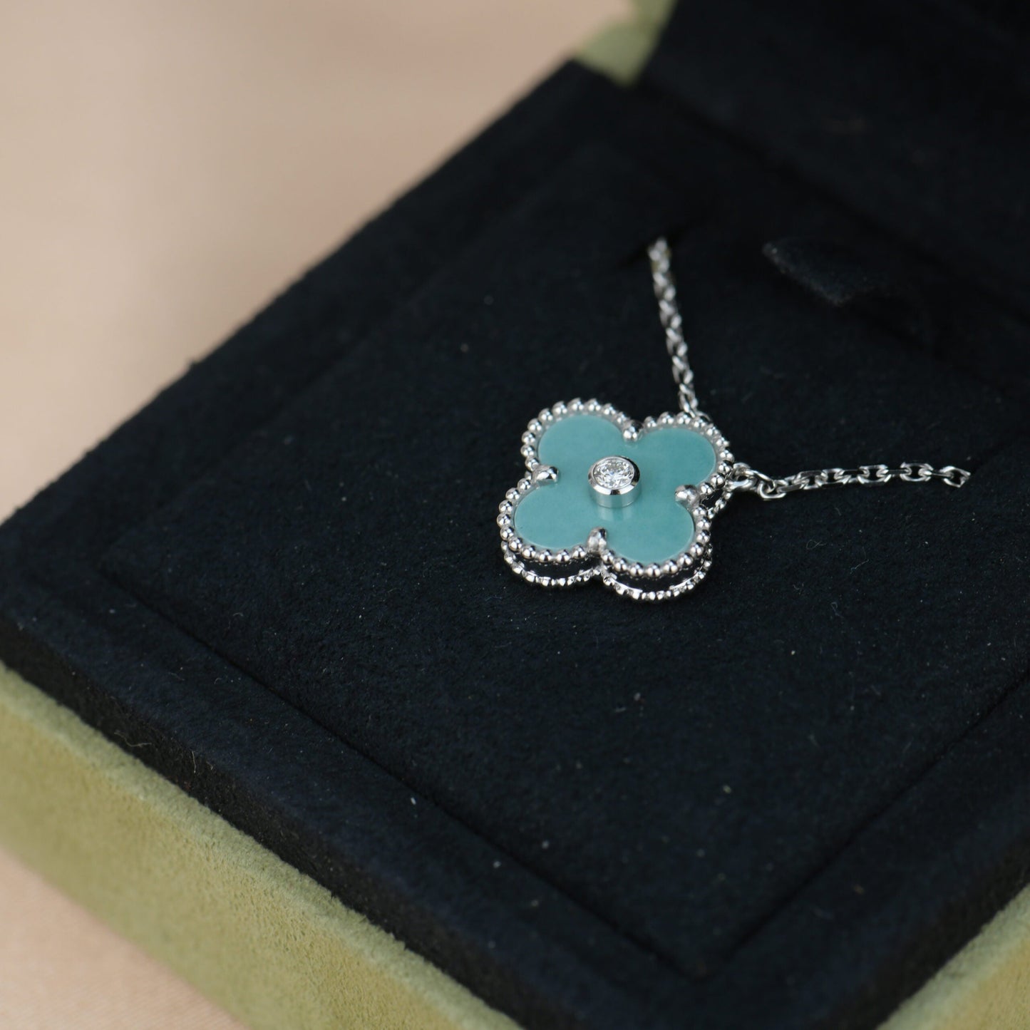 [Liorra]CLOVER 15MM DIAMOND SVRES PORCELAIN  NECKLACE SILVER