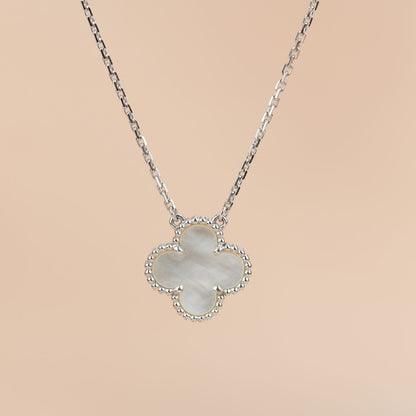 [Liorra]CLOVER  15MM WHITE MOTHER-OF-PEARL SILVER