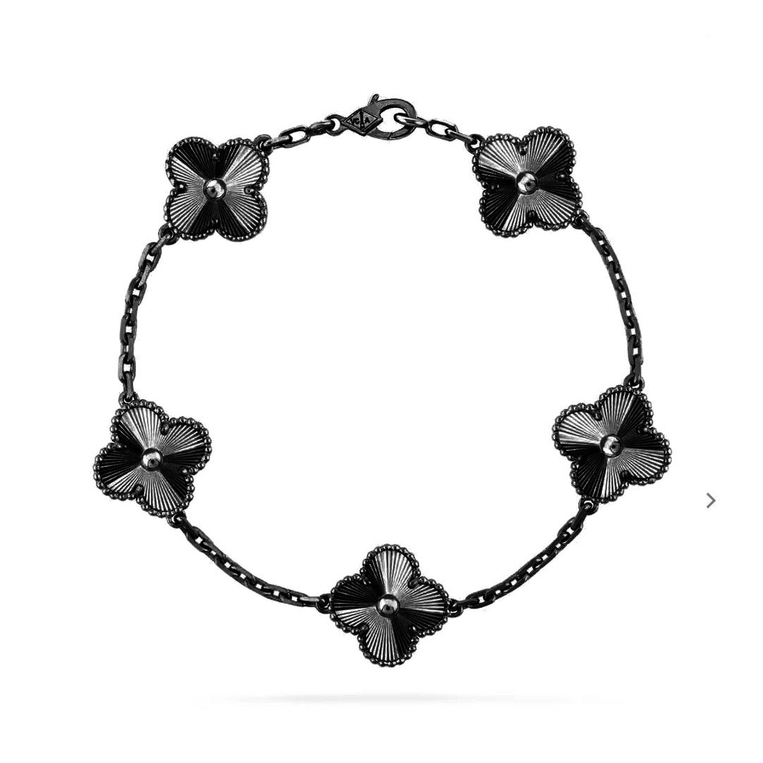 [Liorra]CLOVER 5 MOTIF BLACK BRACELET