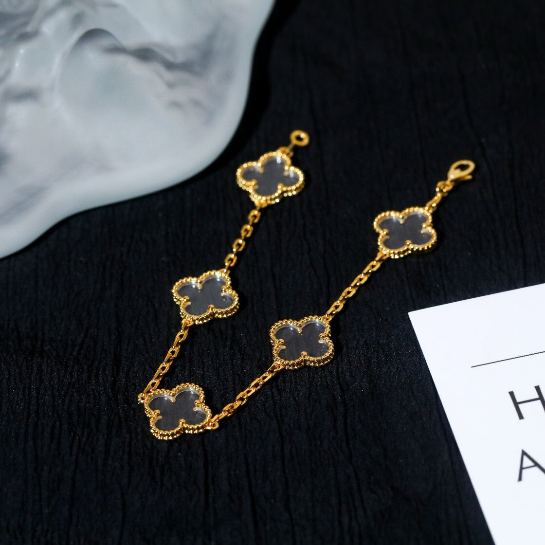 [Liorra]CLOVER 5 MOTIF ROCK CRYSTAL BRACELET