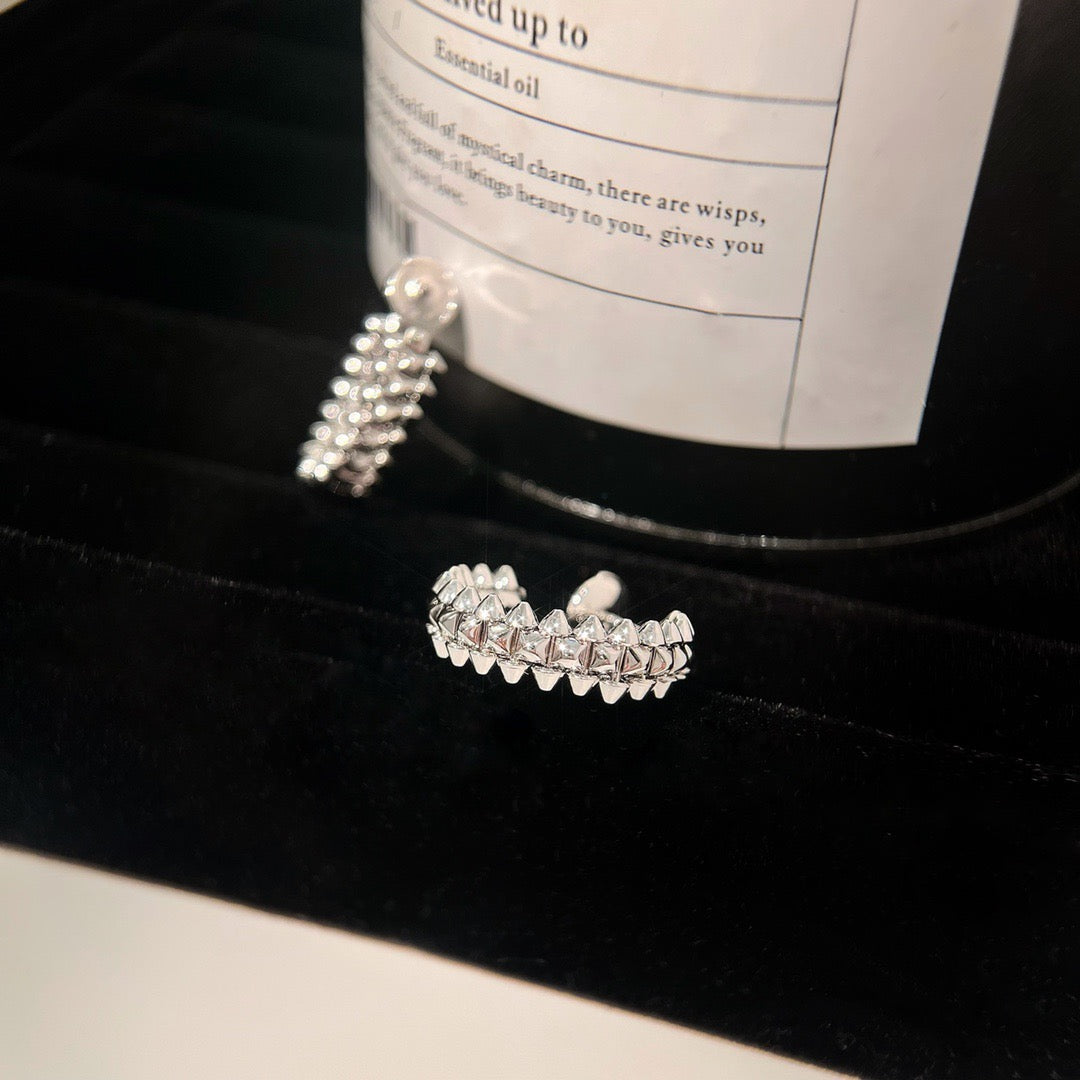 [Liorra]CLASH SMALL HOOP EARRINGS